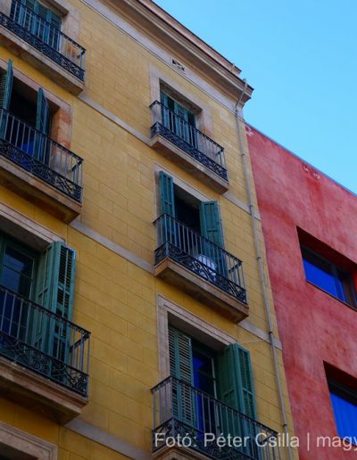 Spanyolország Barcelona ház erkély (2)